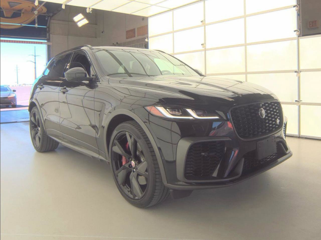 Used 2021 Jaguar F-PACE SVR AWD/4WD image 4