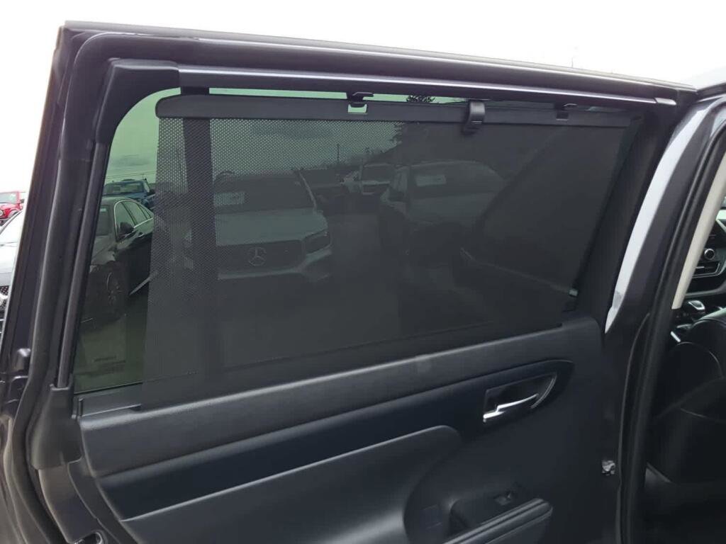 Used 2021 Toyota Highlander XLE image 33