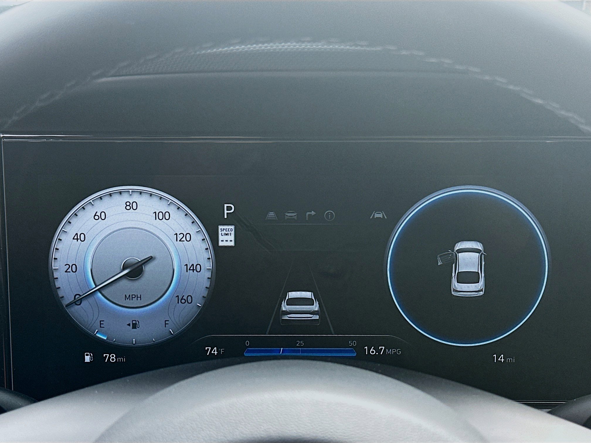 New 2025 Hyundai Elantra Limited w/ Cargo Package image 9