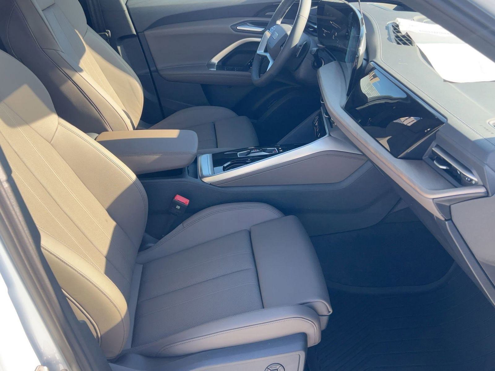 New 2025 Audi Q5 Premium Plus image 28