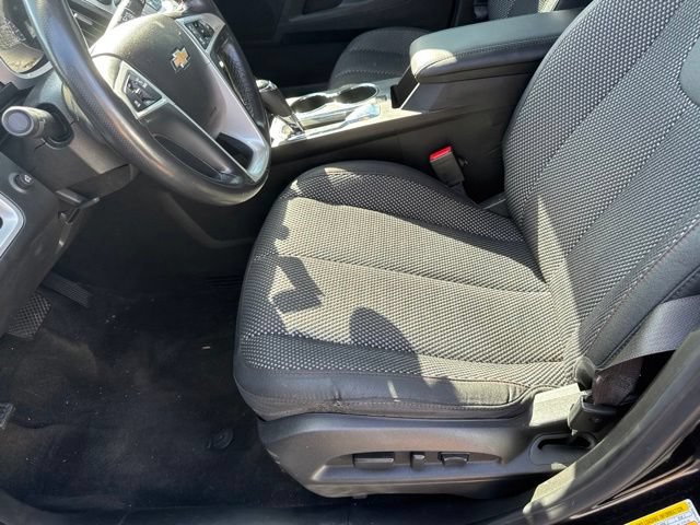 Used 2017 Chevrolet Equinox LT w/ Convenience Package FWD image 16