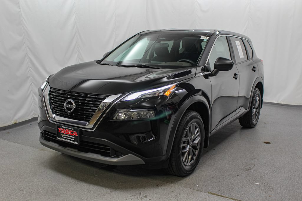 Used 2023 Nissan Rogue S AWD/4WD image 5