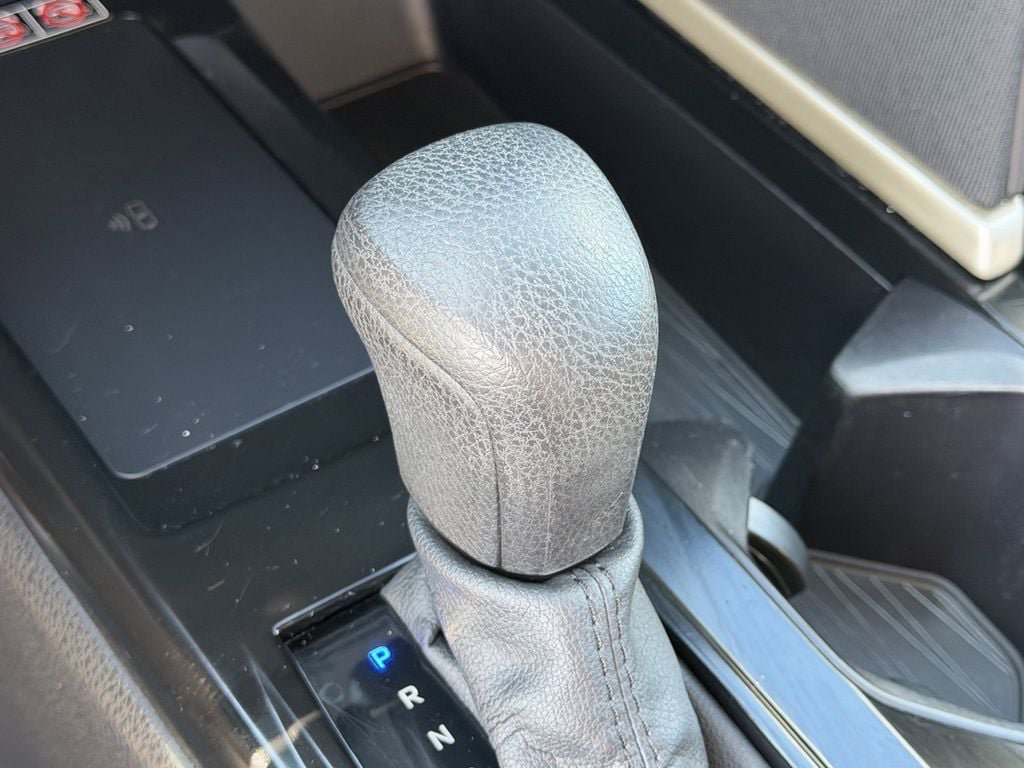 Used 2025 Toyota Camry LE FWD image 21