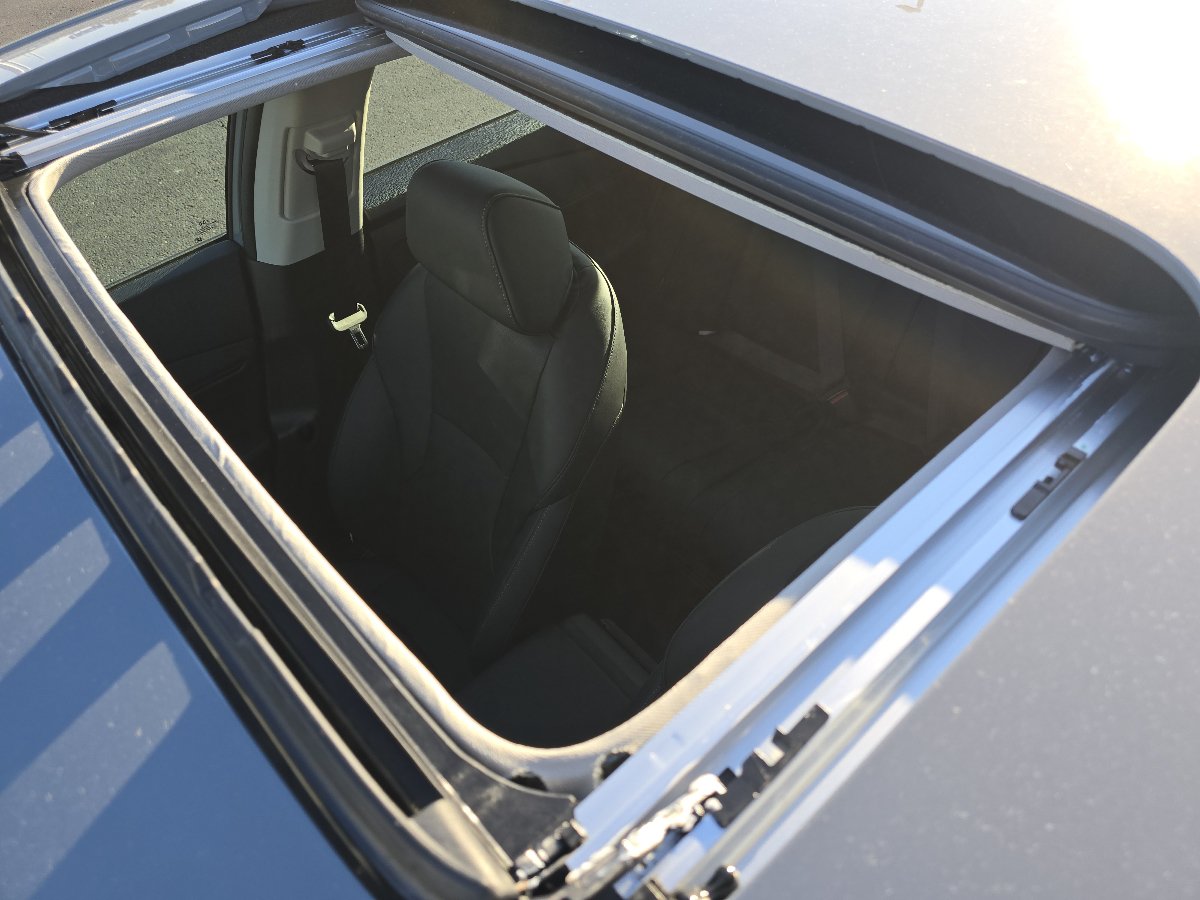 New 2026 Honda Accord EX-L image 3