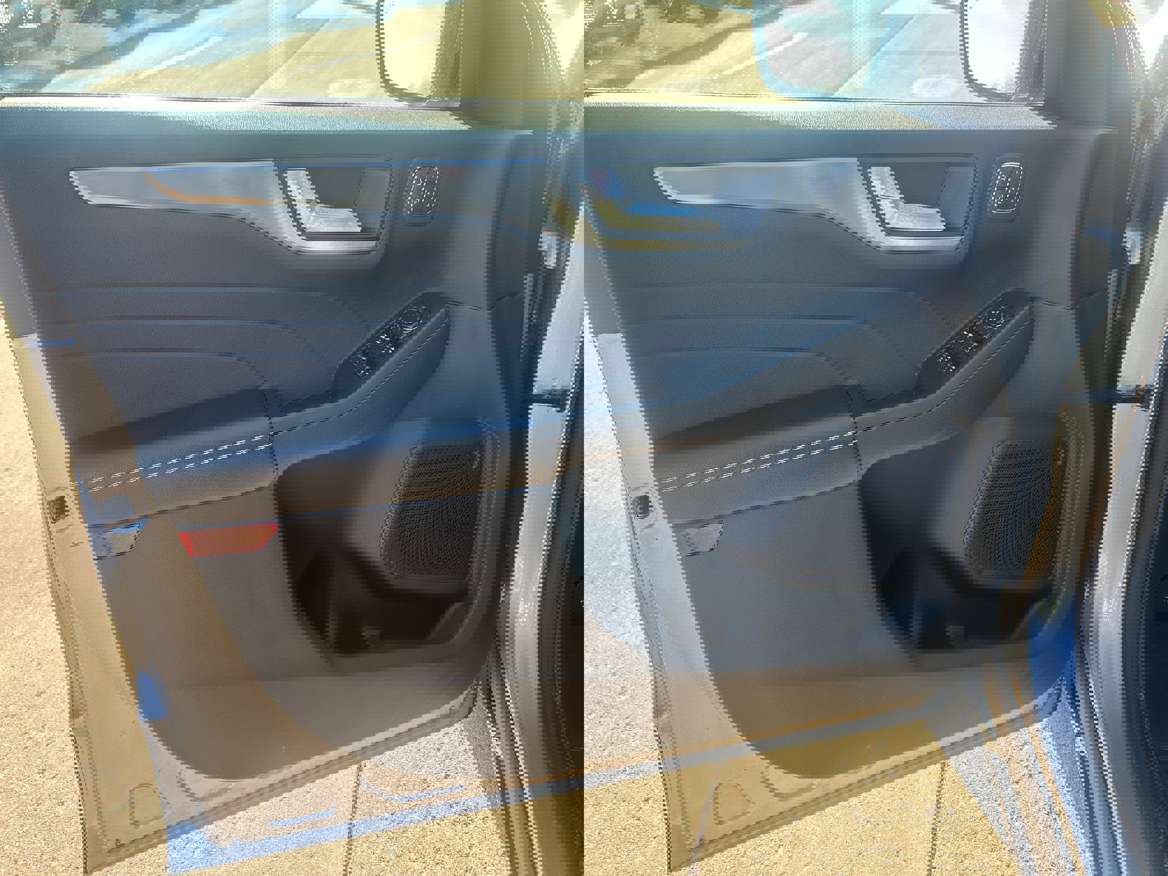 Used 2022 Ford Escape Titanium w/ Class II Trailer Tow Package image 12