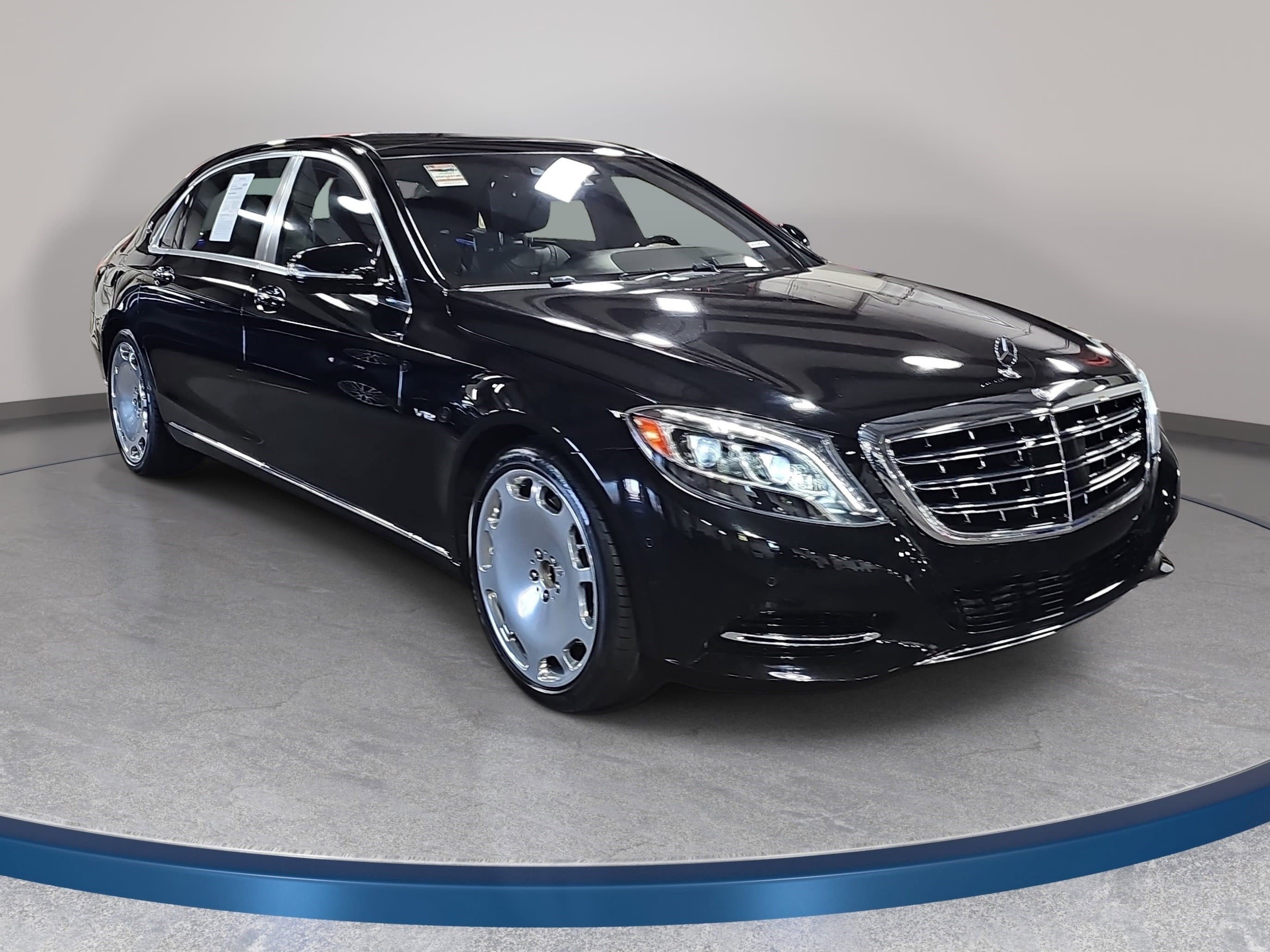 Used 2017 Mercedes-Benz Maybach S 600 image 3