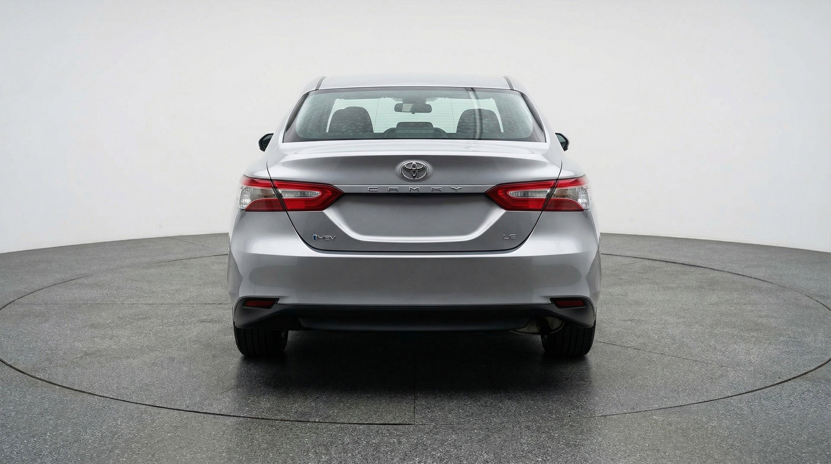 Used 2025 Toyota Camry LE image 7