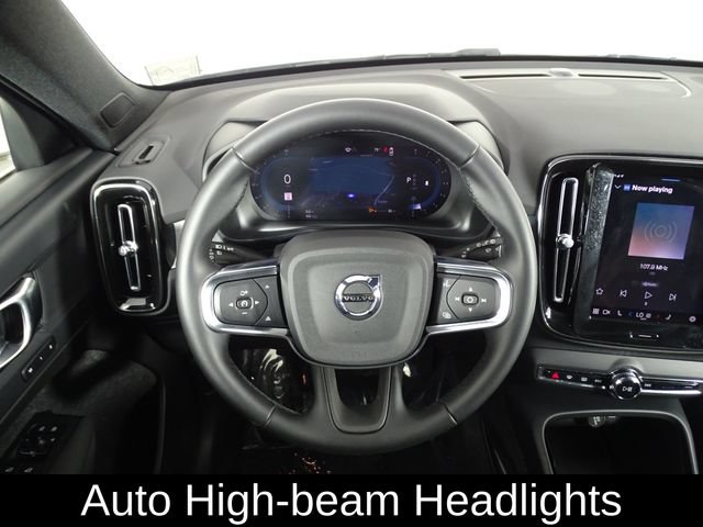 Used 2025 Volvo XC40 B5 Core AWD/4WD image 24