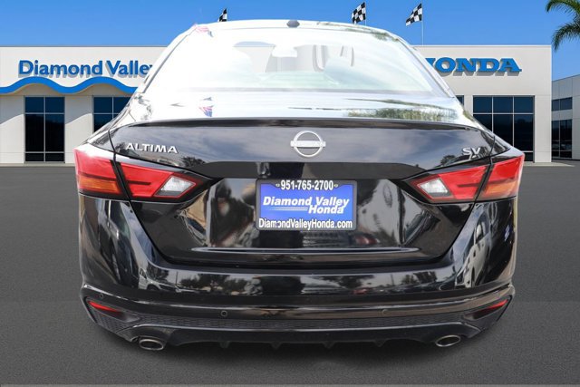 Used 2023 Nissan Altima 2.5 SV w/ SV Premium Package image 5