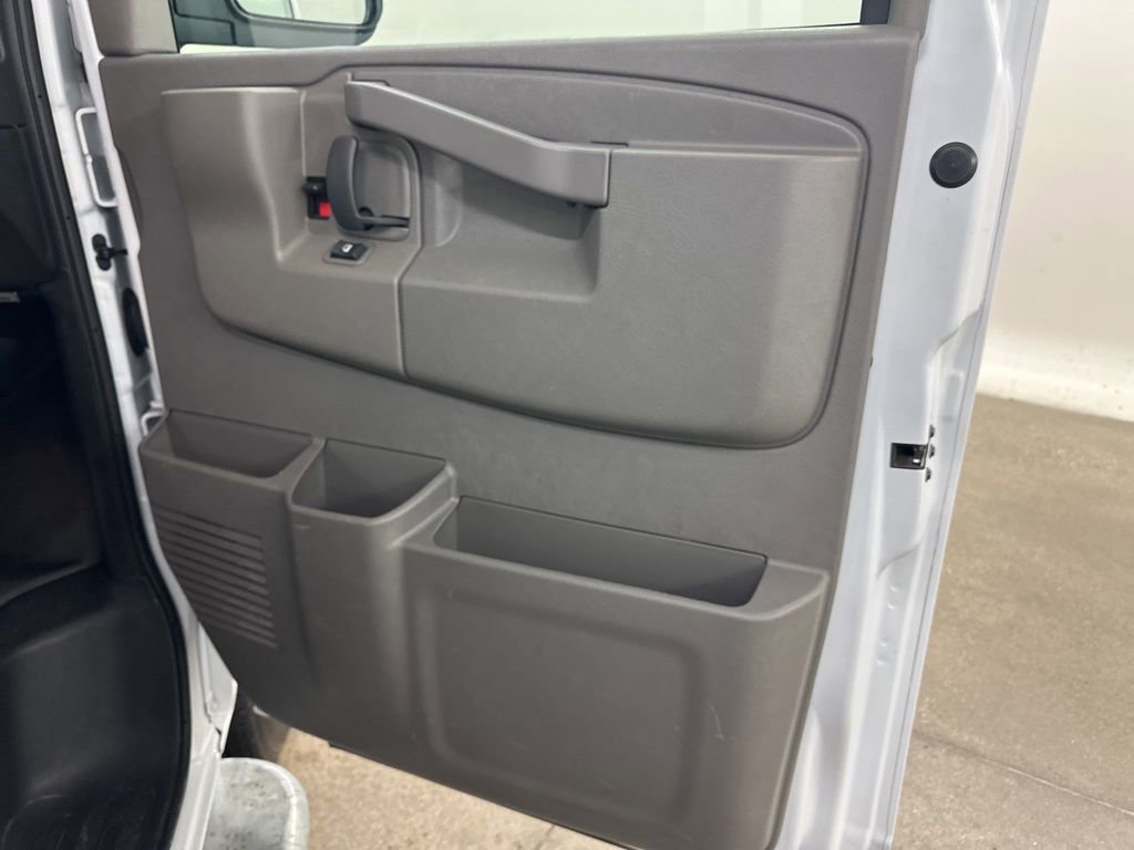 Used 2024 Chevrolet Express 2500 w/ Driver Convenience Package image 20
