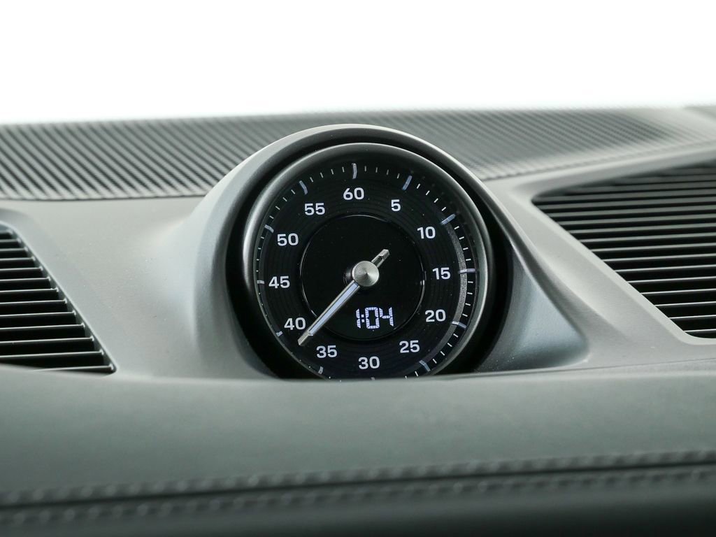 Certified 2026 Porsche Cayenne Coupe image 18