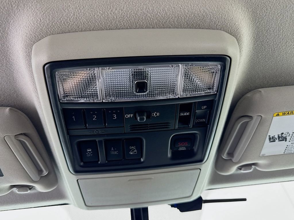 Used 2019 Toyota 4Runner Limited AWD/4WD image 22