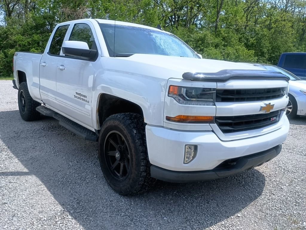 Used 2018 Chevrolet Silverado 1500 LT w/ True North Edition image 6