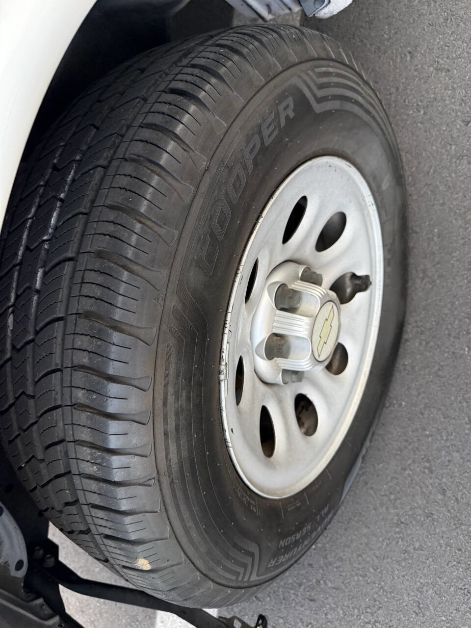 Used 2012 Chevrolet Express 1500 image 11