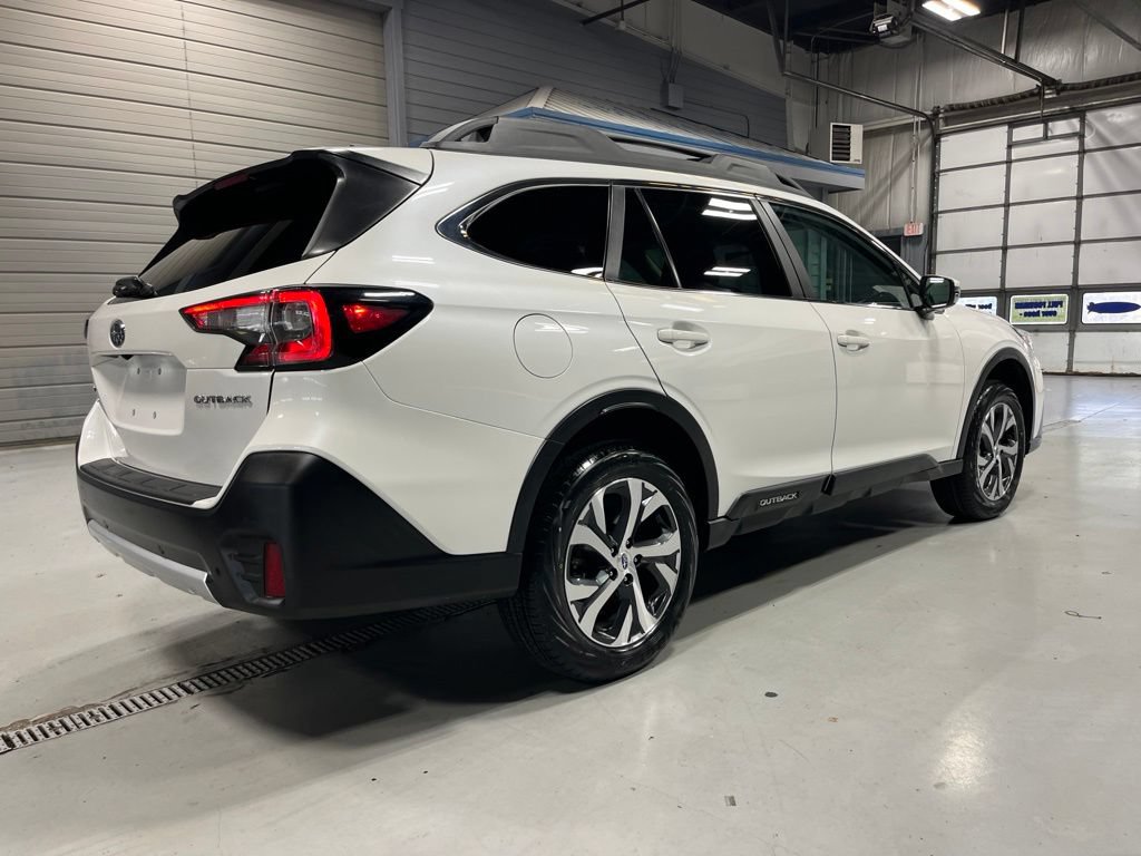 Used 2022 Subaru Outback Limited AWD/4WD image 9