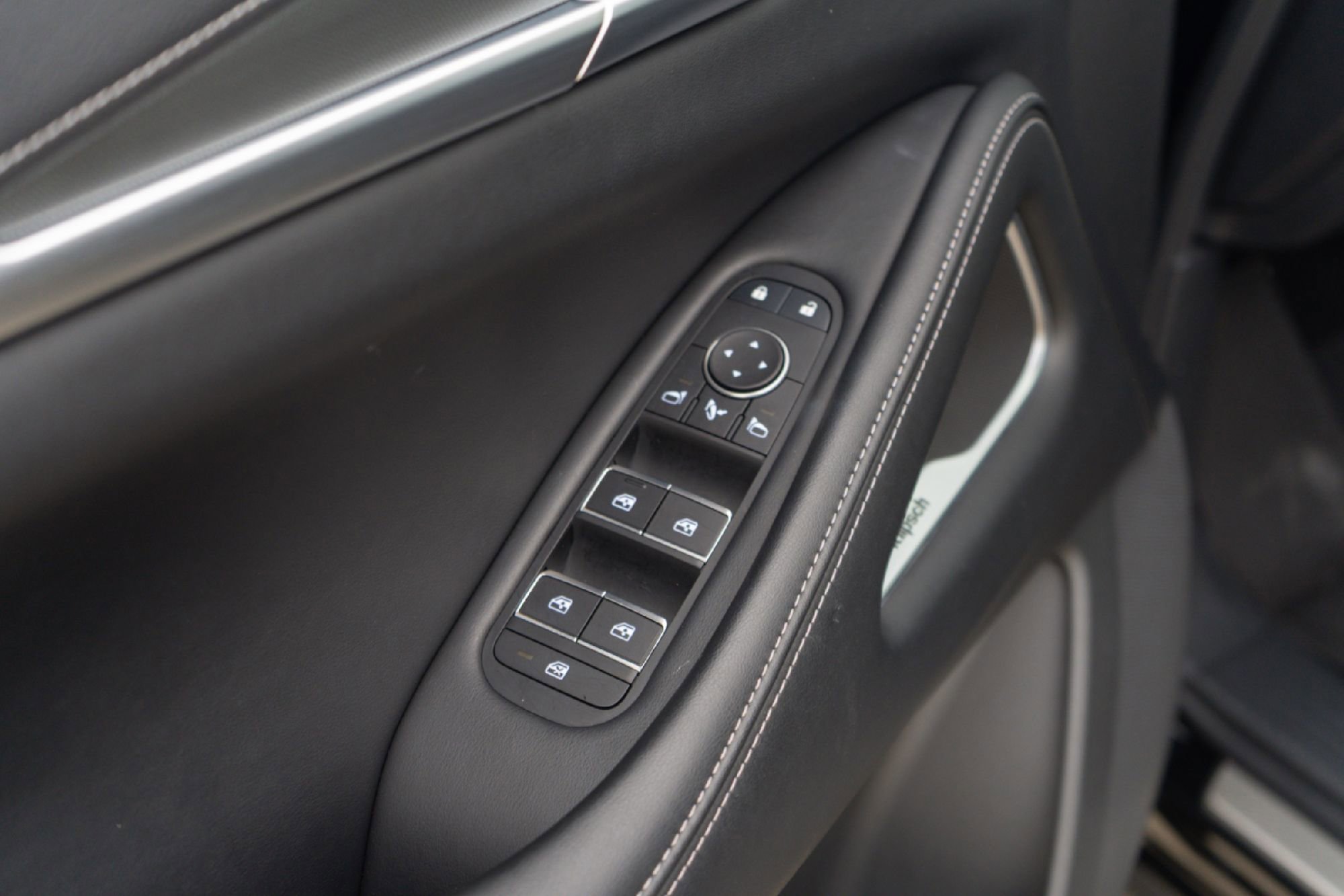 Certified 2026 INFINITI QX60 Luxe w/ Cargo Package image 21