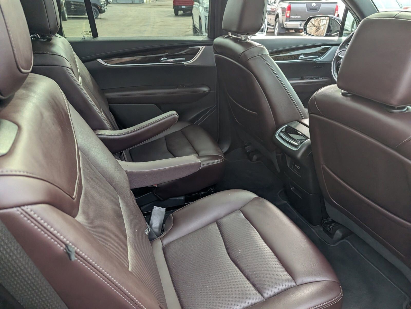 Used 2021 Cadillac XT6 Premium Luxury image 29