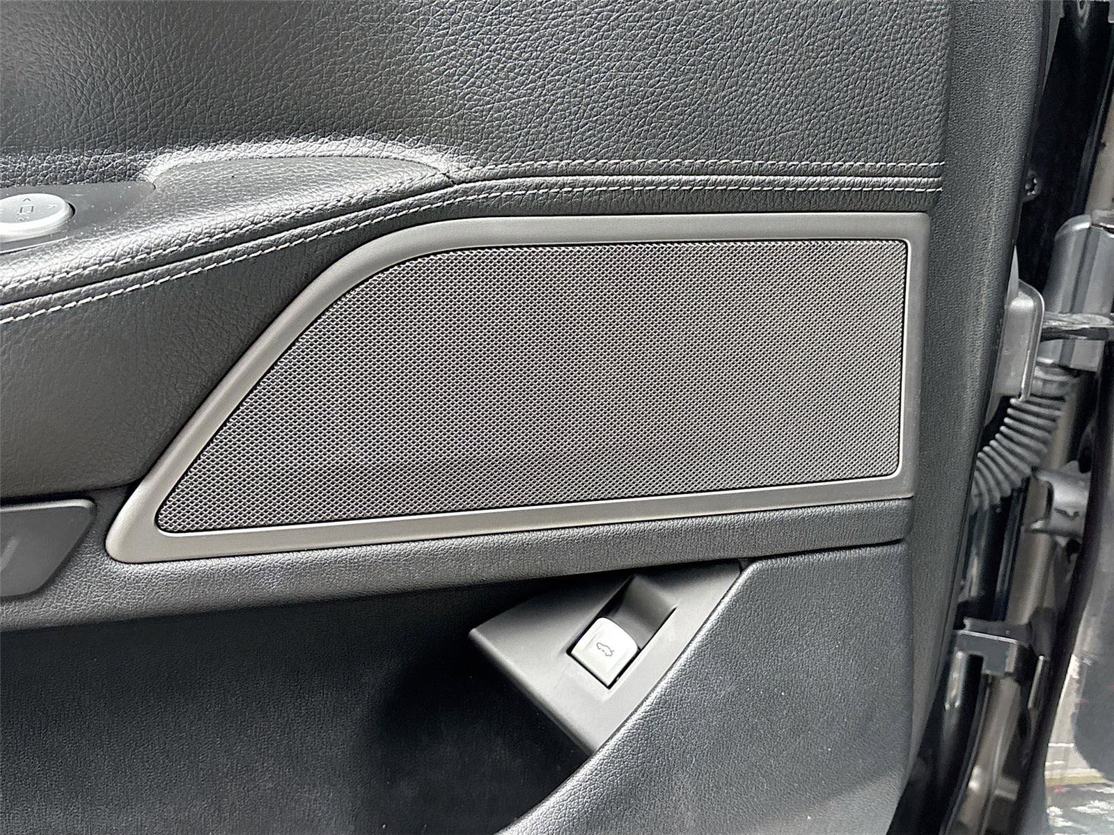 Used 2019 BMW 740e xDrive w/ M Sport Package image 20