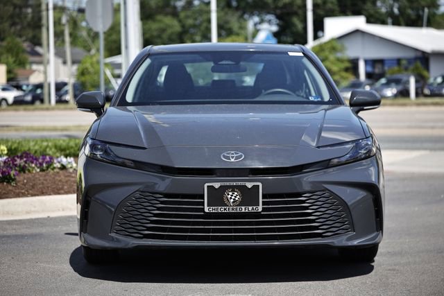 Used 2025 Toyota Camry LE FWD image 14