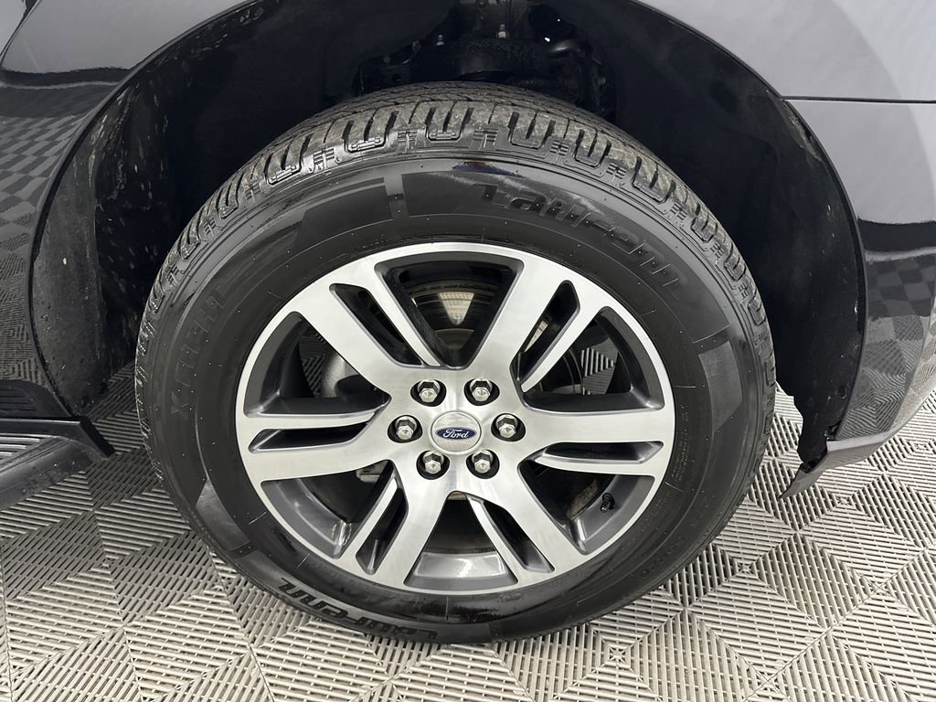 Used 2024 Ford Expedition Max Limited AWD/4WD image 14