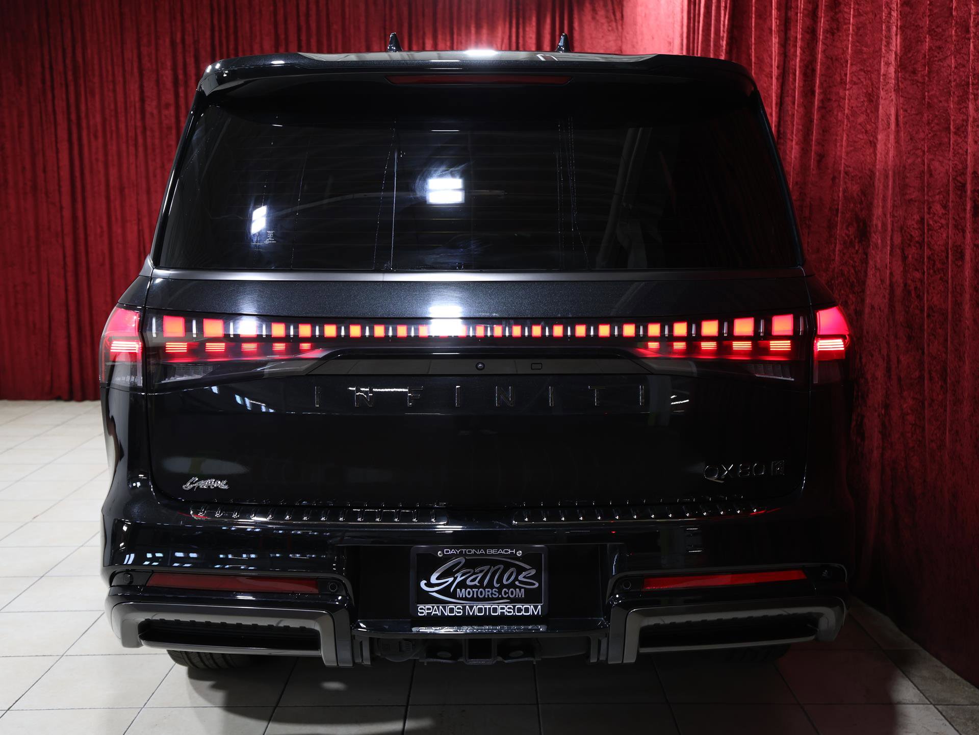 Used 2025 INFINITI QX80 Autograph w/ Autograph Exterior Package image 10