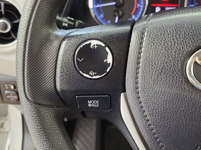 Used 2018 Toyota Corolla LE FWD image 24