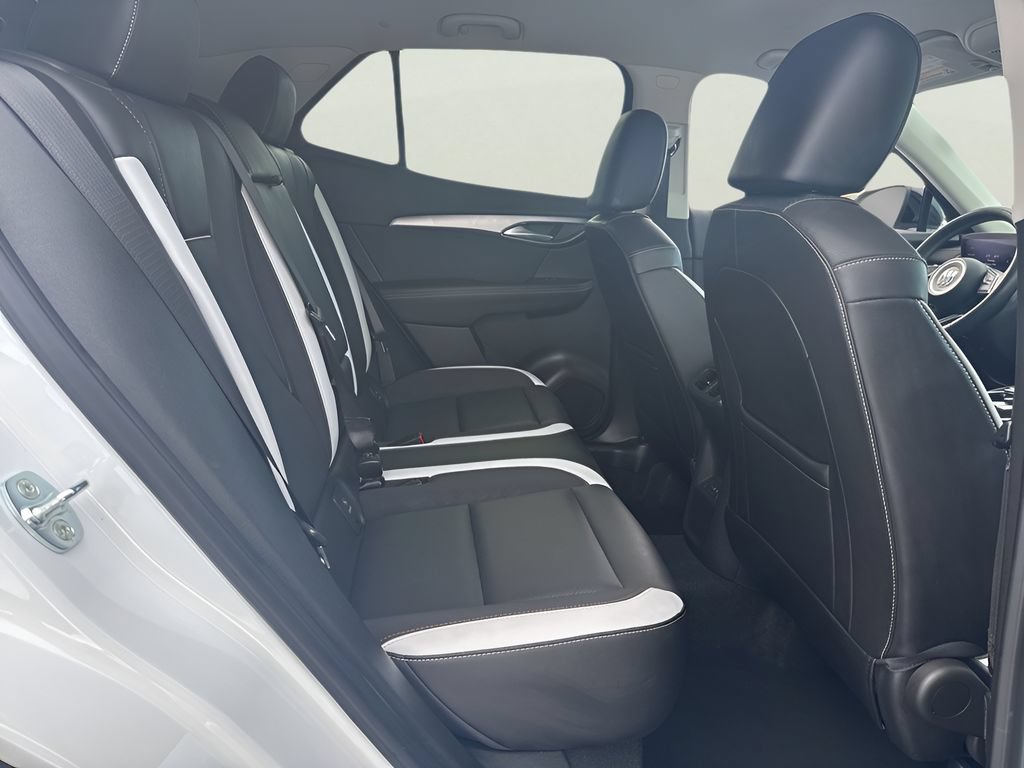Used 2025 Buick Envision Sport Touring AWD/4WD image 17