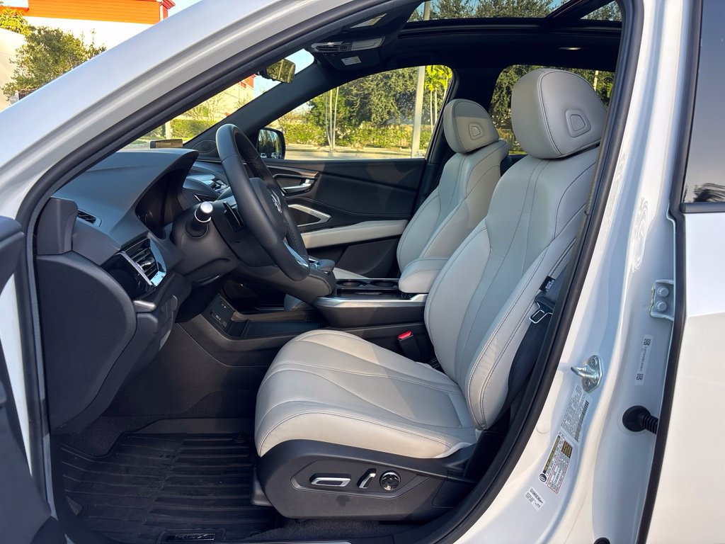 Used 2025 Acura RDX SH-AWD image 14