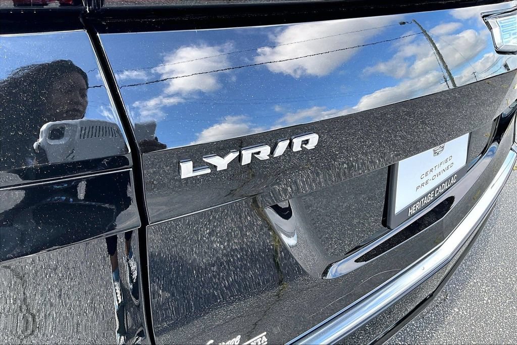 Certified 2025 Cadillac Lyriq Luxury w/ LPO, Floor Liner Package AWD/4WD image 24