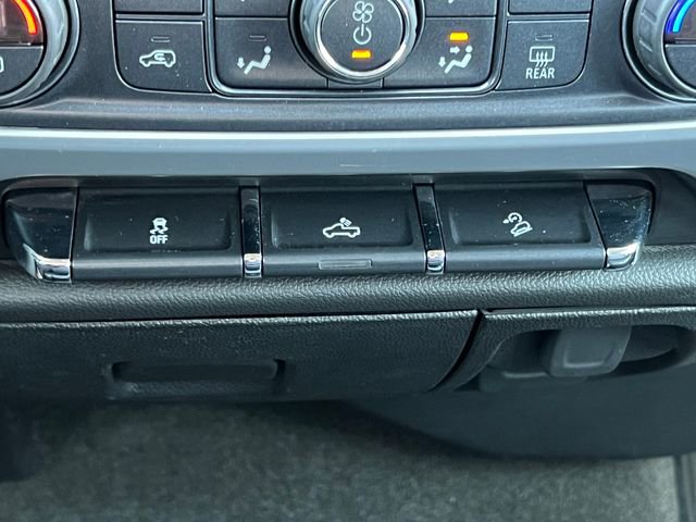 Used 2018 GMC Sierra 2500 SLE w/ SLE Preferred Package AWD/4WD image 30