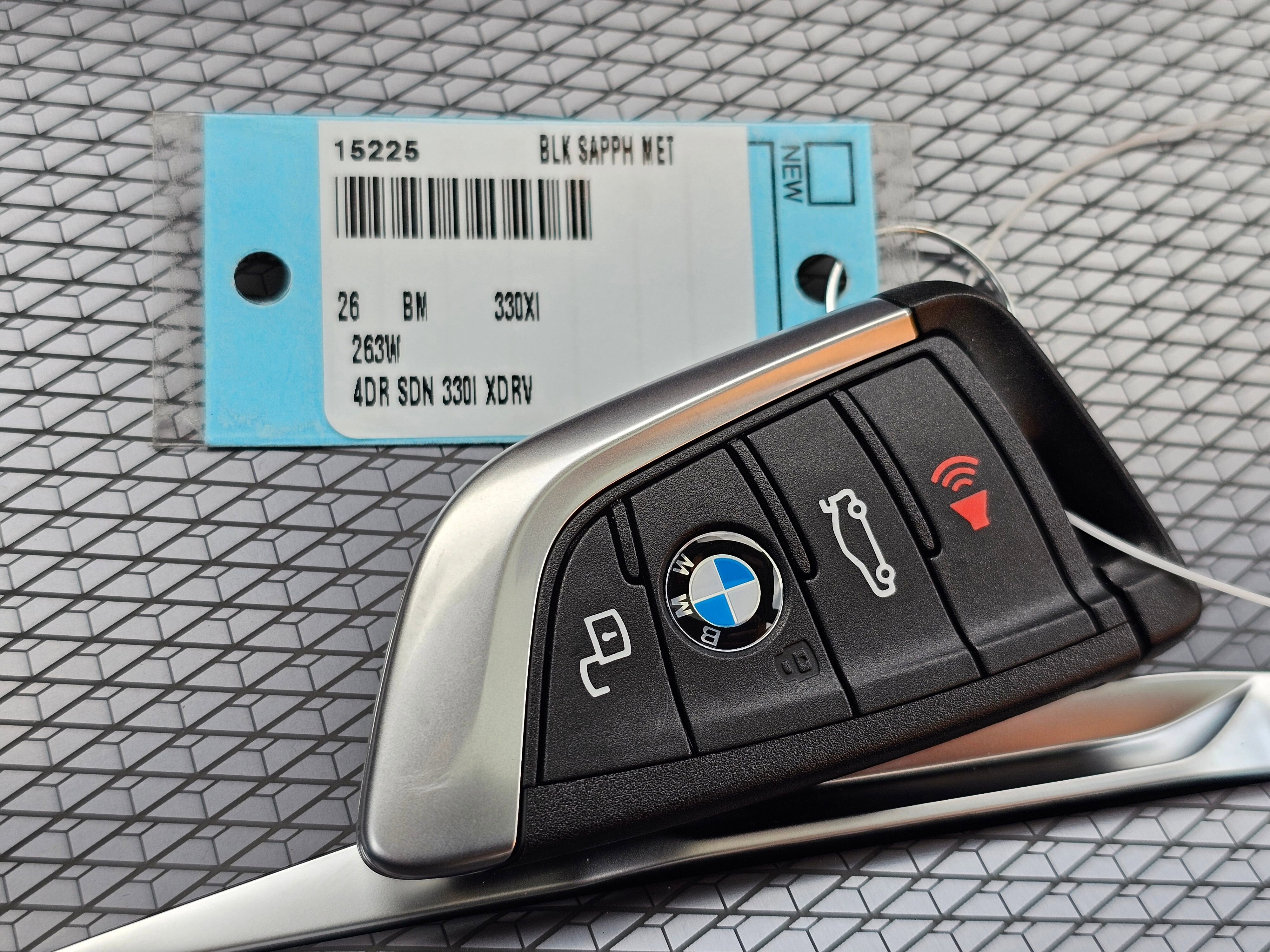 New 2026 BMW 330i xDrive Sedan w/ M Sport Package image 32