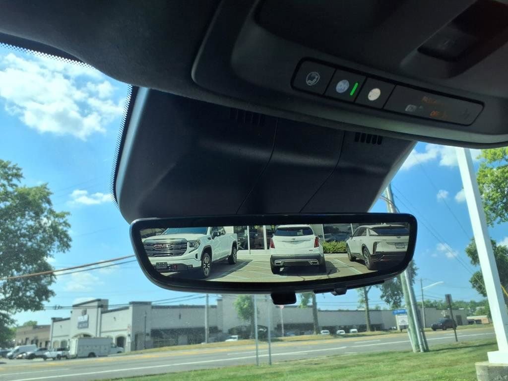 Certified 2022 Cadillac Escalade Sport Platinum w/ LPO, Floor Liner Package image 16