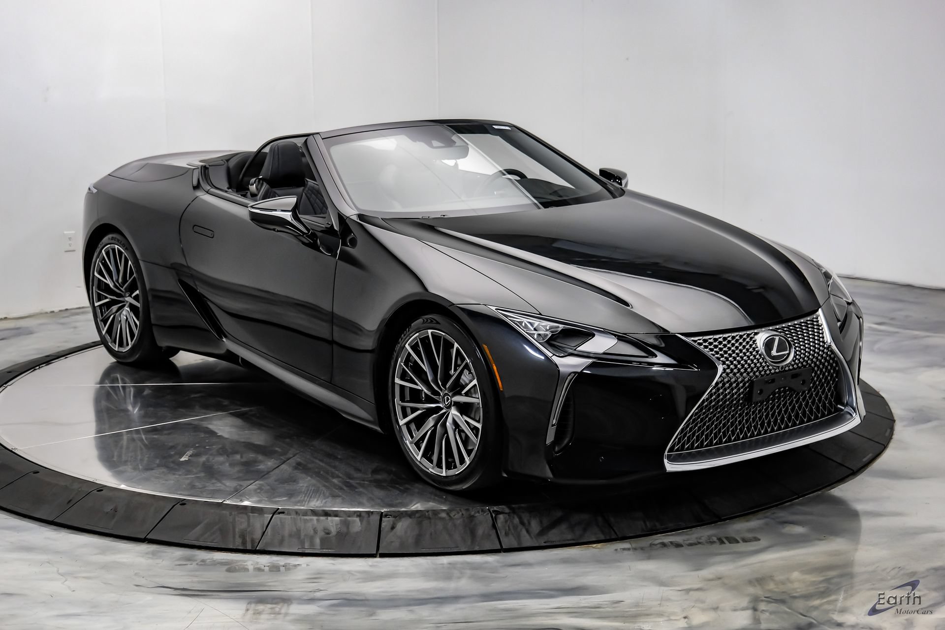 Used 2024 Lexus LC 500 Convertible w/ Touring Package RWD image 24