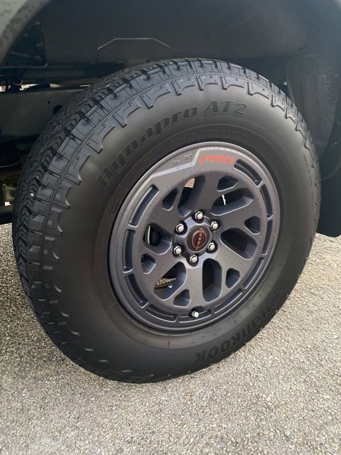 Used 2025 Nissan Frontier PRO-4X w/ Black Accent Package image 9