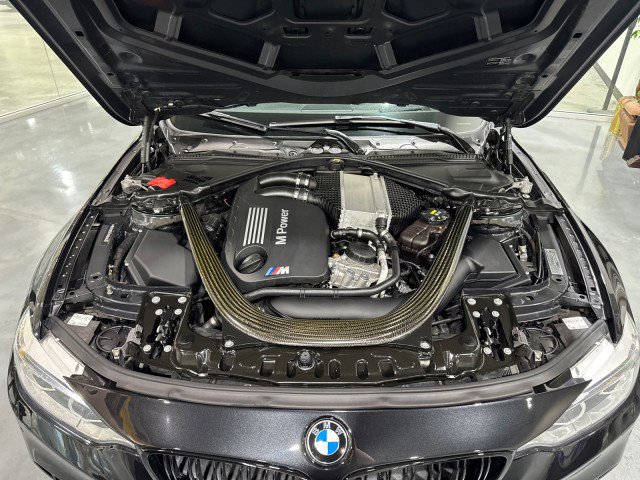Used 2015 BMW M3 RWD image 9
