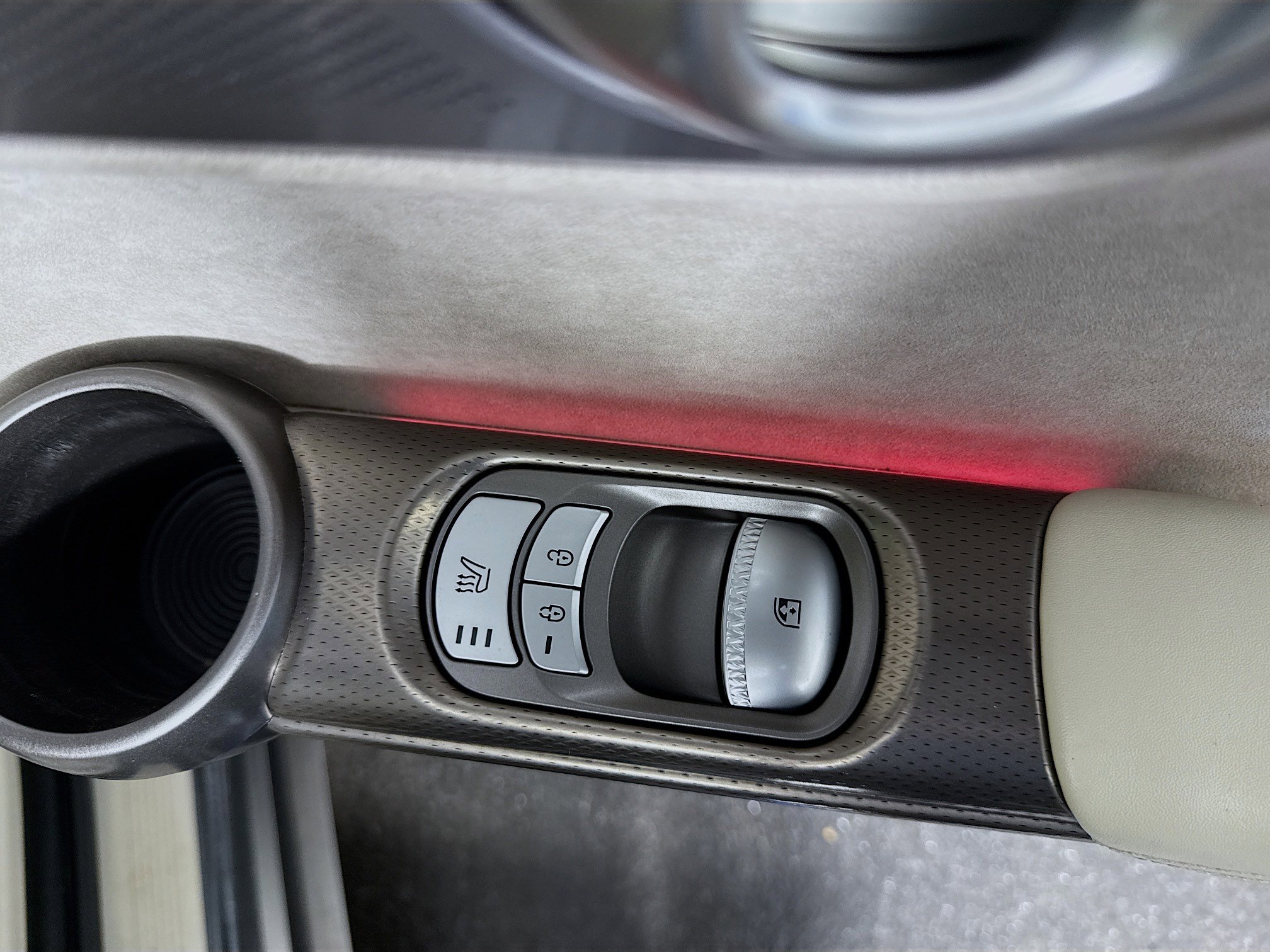 Used 2023 Genesis GV60 Performance image 31