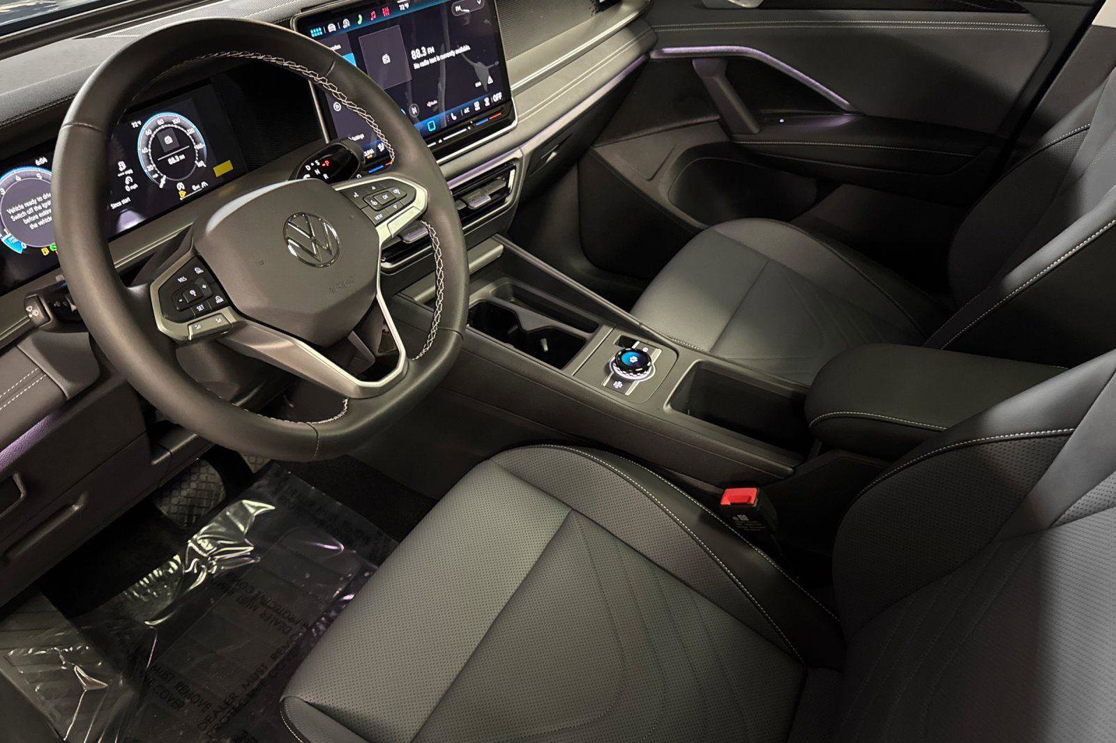 New 2026 Volkswagen Tiguan SE image 9