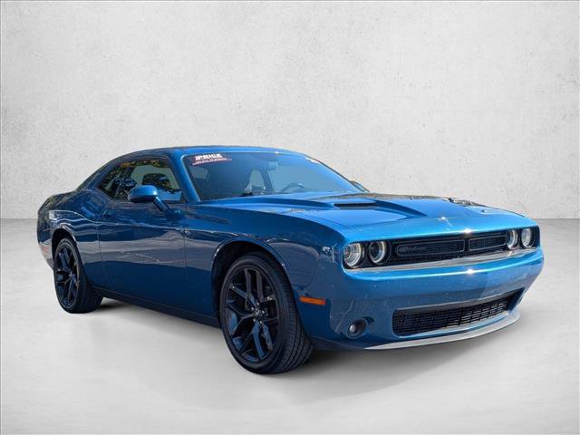 Used 2021 Dodge Challenger SXT w/ Driver Convenience Group image 3