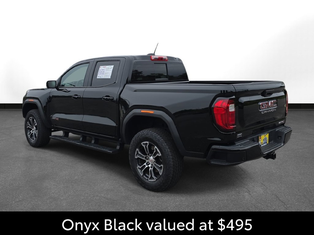 Used 2024 GMC Canyon AT4 w/ AT4 Premium Package AWD/4WD image 9