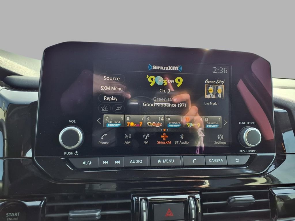 Certified 2025 Nissan Pathfinder SV image 5