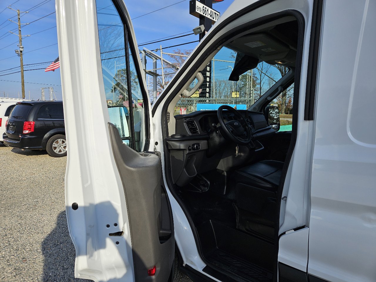 Used 2020 Ford Transit 250 Medium Roof image 8