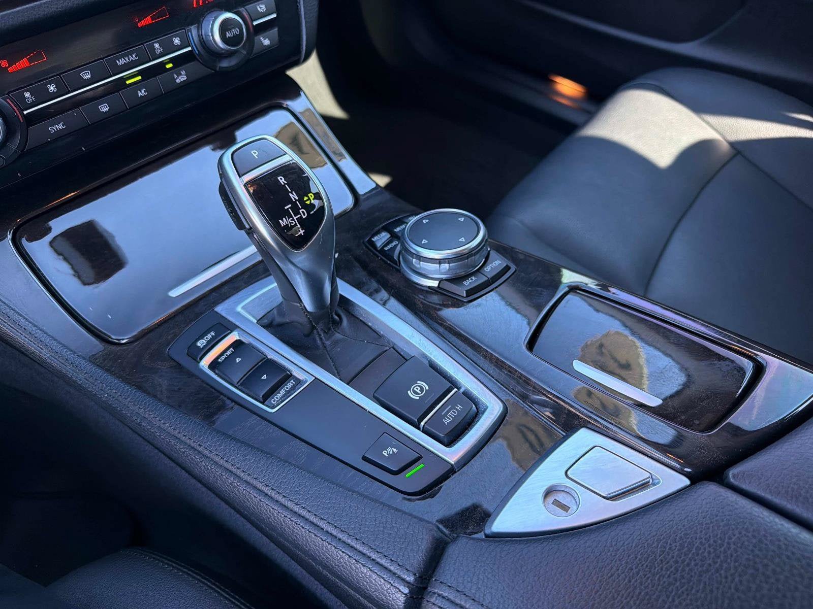 Used 2016 BMW 535i Sedan RWD image 25