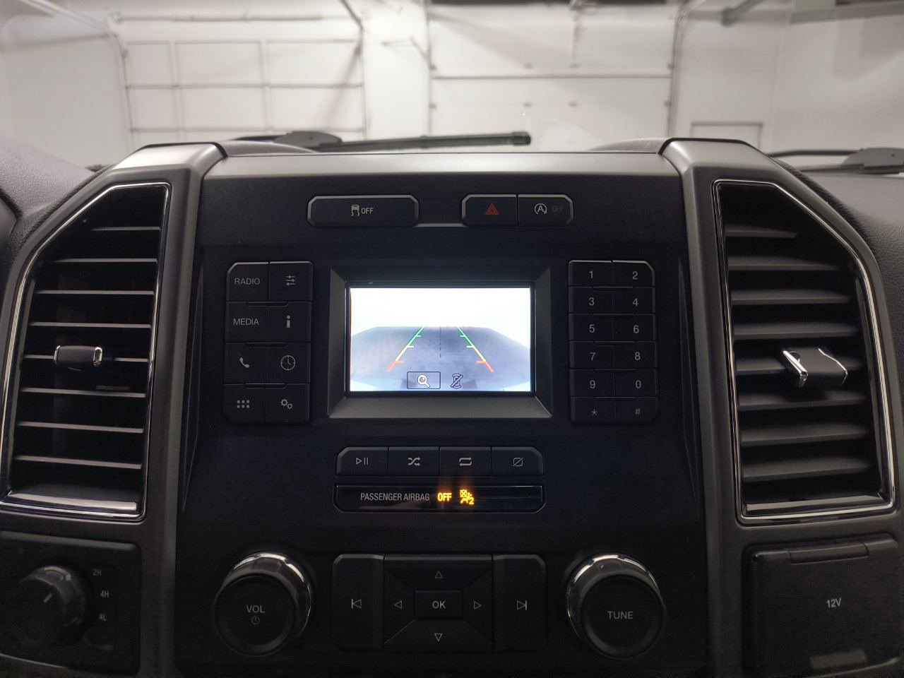 Used 2018 Ford F150 XLT AWD/4WD image 24
