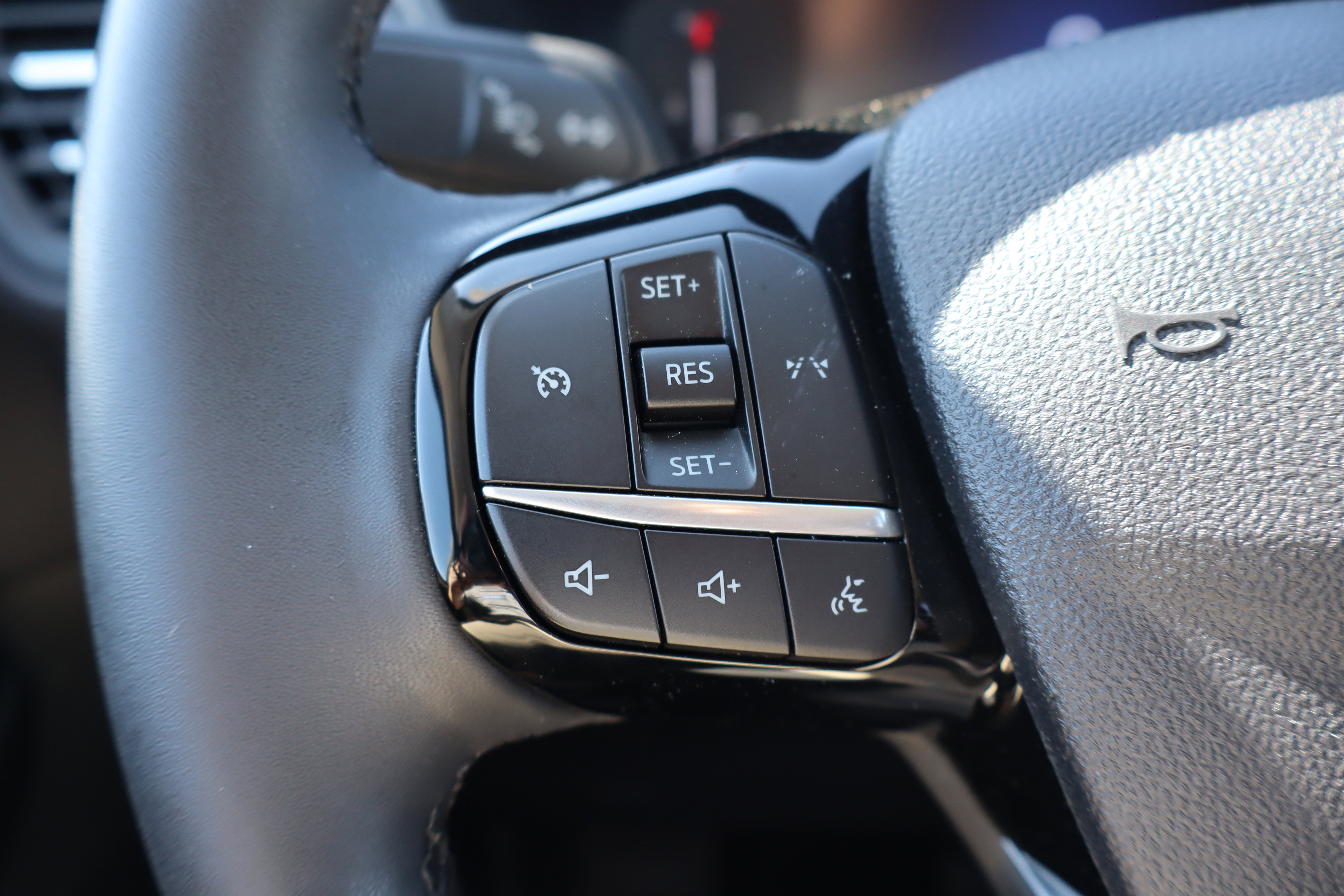 Used 2023 Ford Escape Active image 16