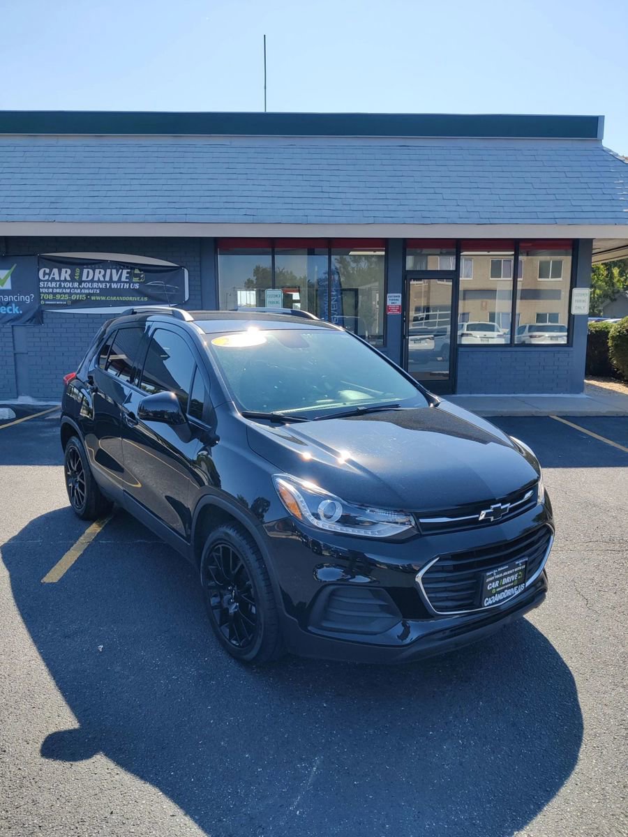 Used 2022 Chevrolet Trax LT w/ Midnight Edition