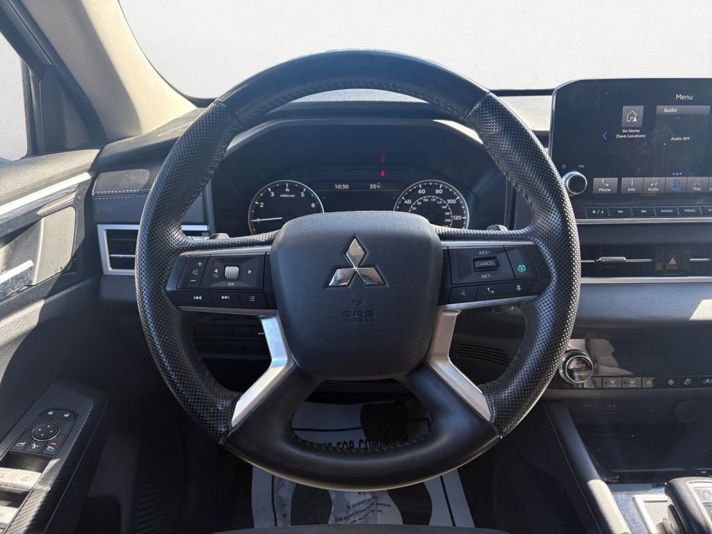 Used 2024 Mitsubishi Outlander SE image 14