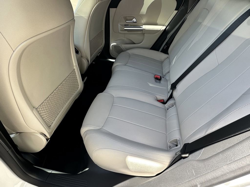 Certified 2025 Mercedes-Benz GLA 250 image 24