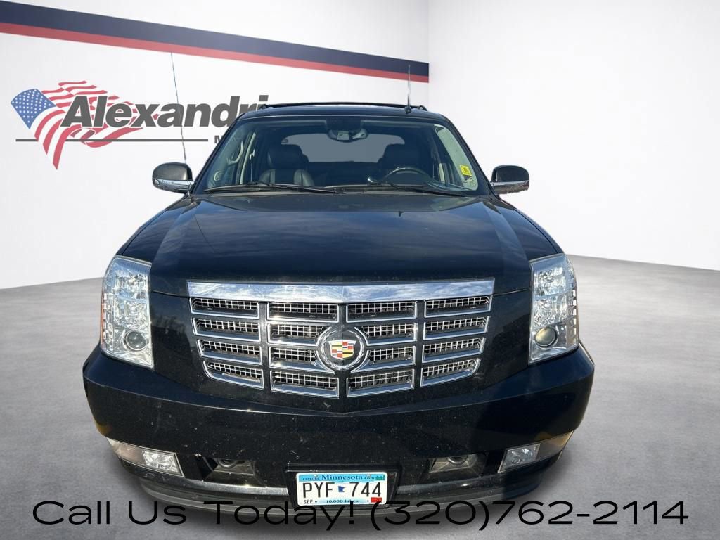 Used 2012 Cadillac Escalade EXT Luxury image 2