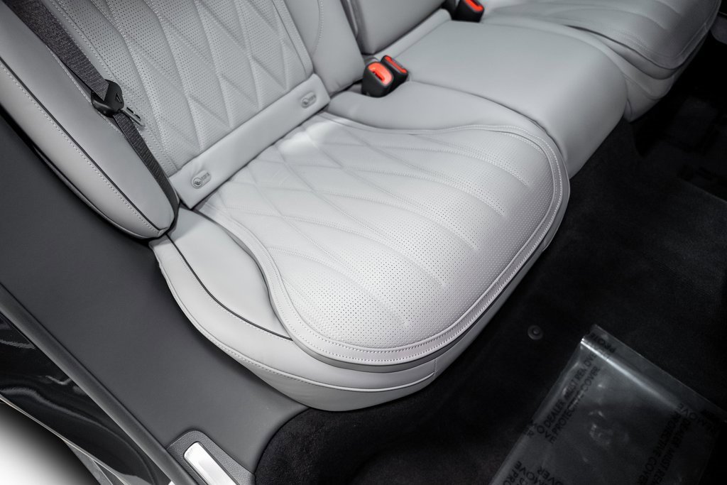 Used 2025 Mercedes-Benz S 63 AMG S image 40