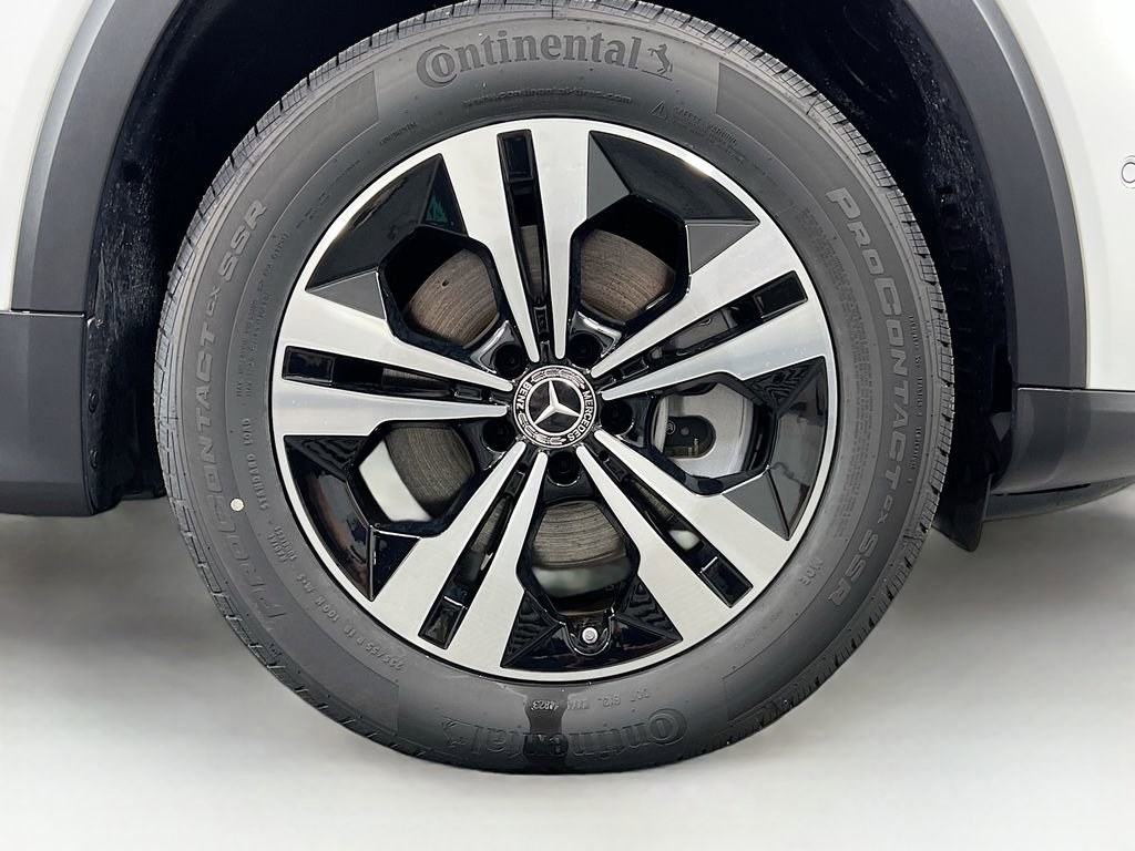 Certified 2025 Mercedes-Benz GLB 250 4MATIC image 31